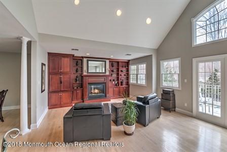 25 Crawford Road Middletown, NJ 07748 - Photo 10 of 37 48248615