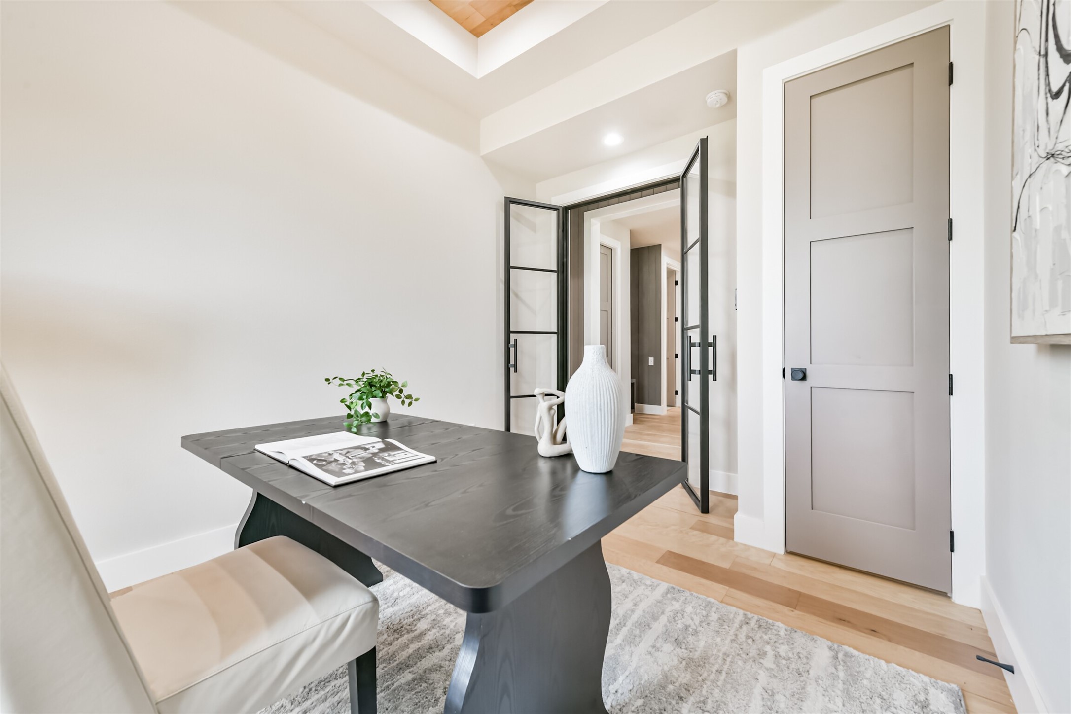 250 Pony Trail Angleton, TX 77515 - Photo 8 of 42