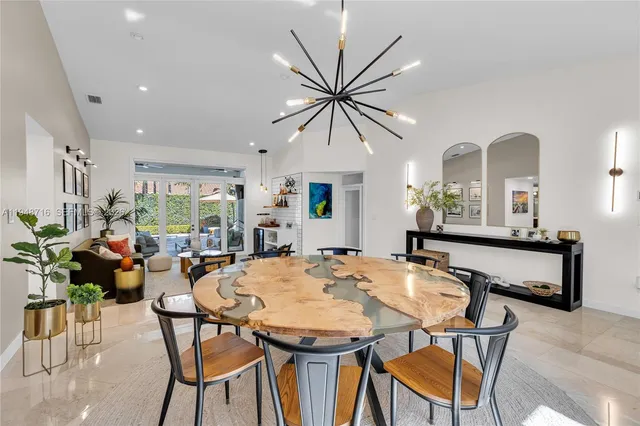 $6,500 | 8515 Northwest 168th Terrace, Miami Lakes, FL 33016