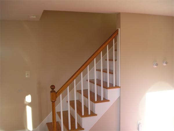 661 Plumtree Road Springfield, MA 01118 - Photo 5 of 10