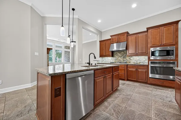 $568,950 | 1623 Cafe Dumonde, Conroe, TX 77304