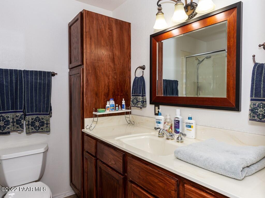 8090 East Gale Road Prescott Valley, AZ 86314 - Photo 11 of 20 011_Master Bath