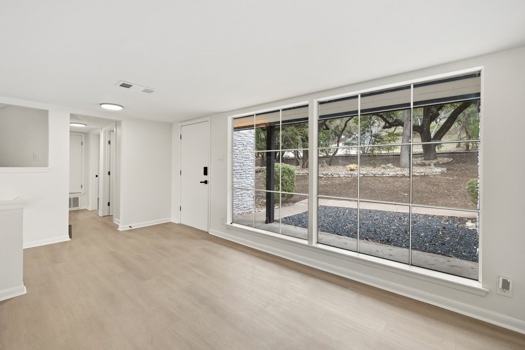 2204 Toro Canyon Road Austin, TX 78746 - Photo 14 of 26