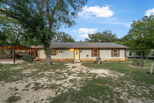 $2,000 | 133 Alamo Drive, Pipe Creek, TX 78063
