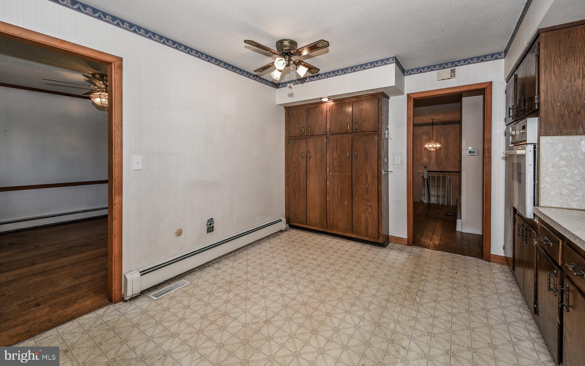 2285 Oakfield Road Warrington, PA 18976 - Photo 14 of 40 Gallery Image 14