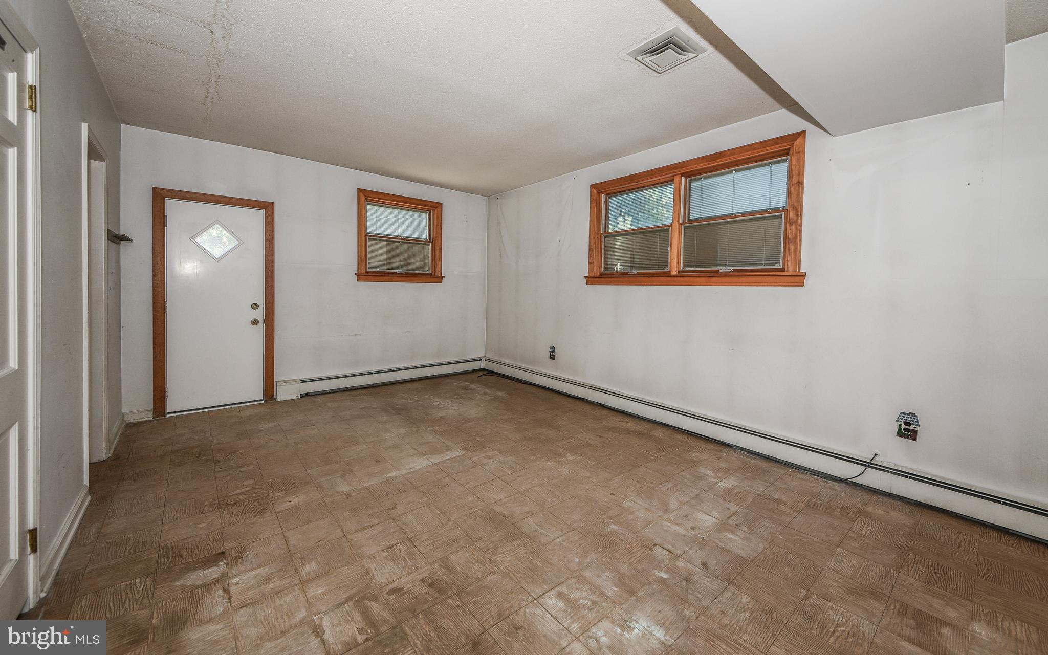 2285 Oakfield Road Warrington, PA 18976 - Photo 22 of 40 Gallery Image 22