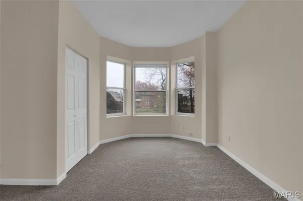 $320,000 | 14 Parkland Place, St. Louis, MO 63112