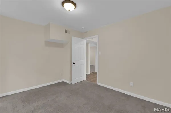 $320,000 | 14 Parkland Place, St. Louis, MO 63112