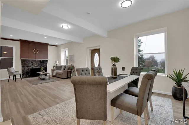 $333,000 | 14 Parkland Place, St. Louis, MO 63112