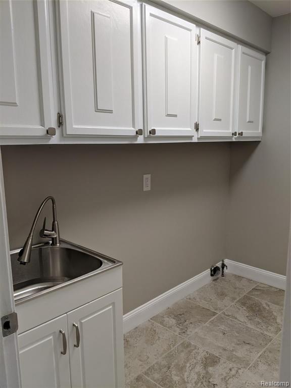 2298 Cumberland Road Rochester Hills, MI 48307 - Photo 15 of 38