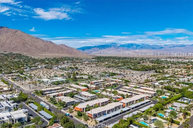 $344,900 | 2120 South Indian Canyon Drive, Palm Springs, CA 92262