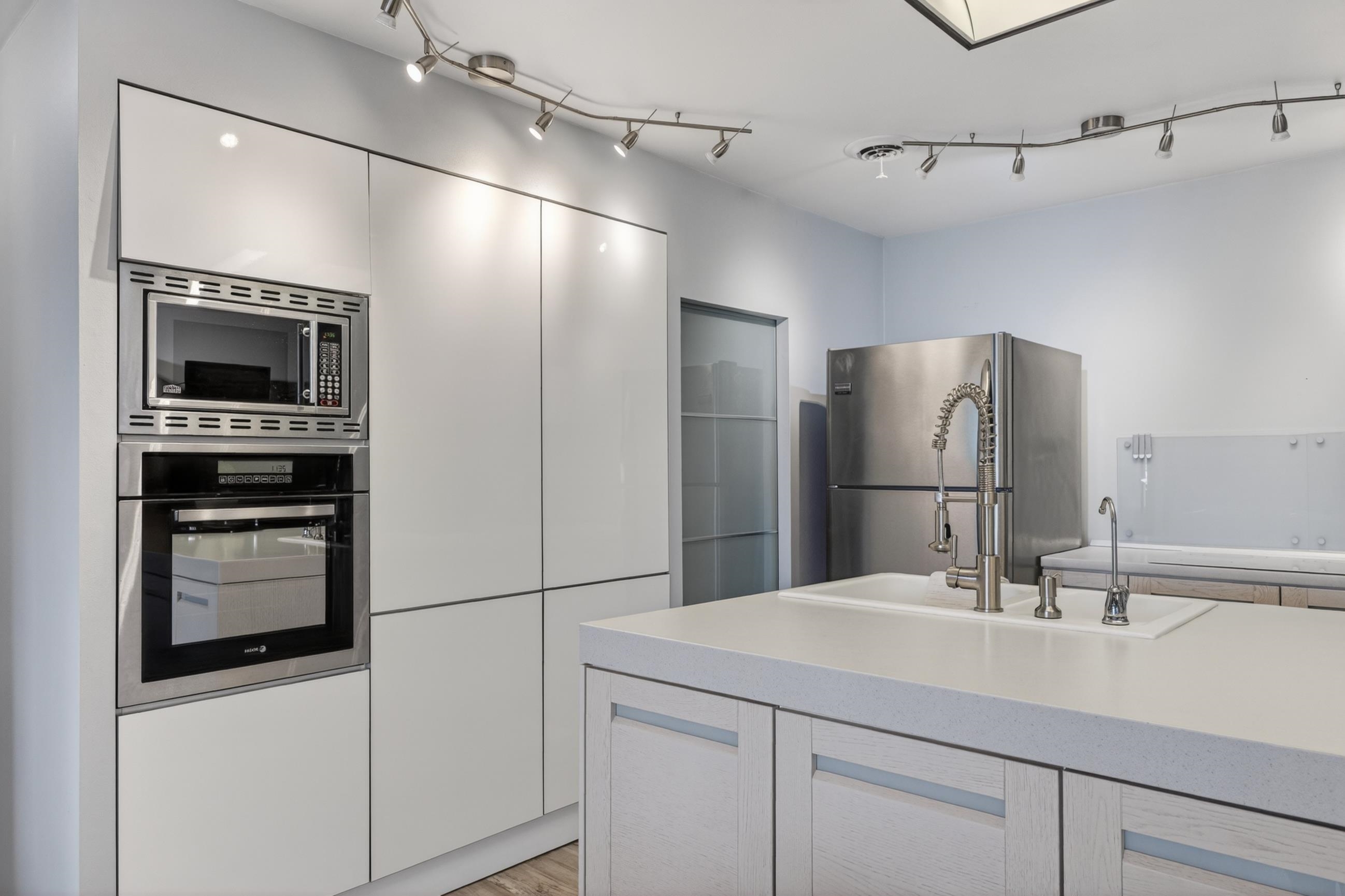 6401 Bridge, Unit 204 Madison, WI 53713 - Photo 14 of 41