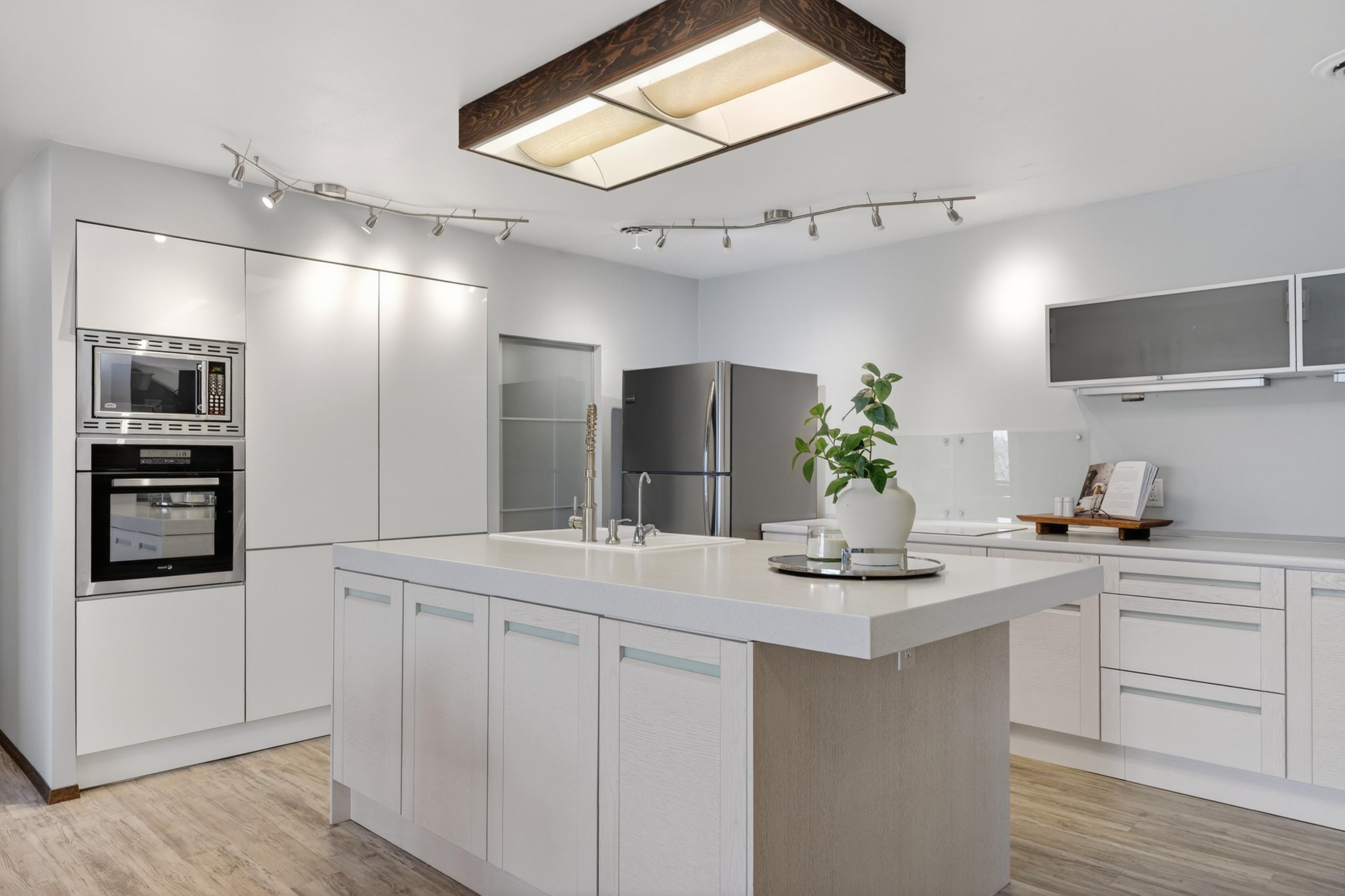 6401 Bridge, Unit 204 Madison, WI 53713 - Photo 8 of 41