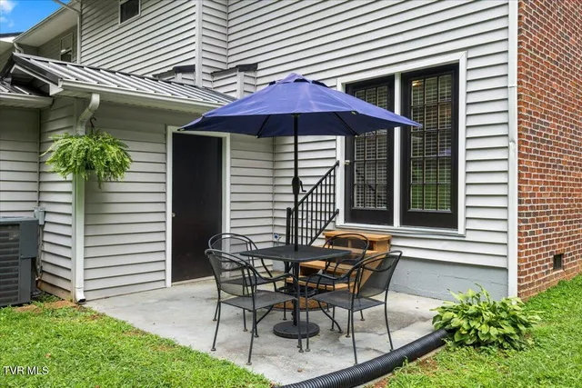 $189,000 | 201 Ron Royce Drive, Unit 1, Elizabethton, TN 37643