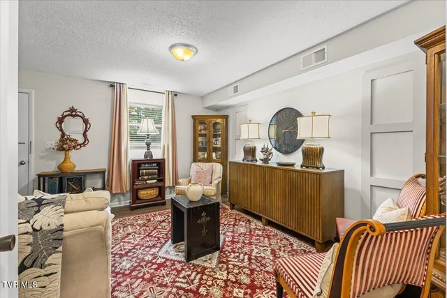 $189,000 | 201 Ron Royce Drive, Unit 1, Elizabethton, TN 37643