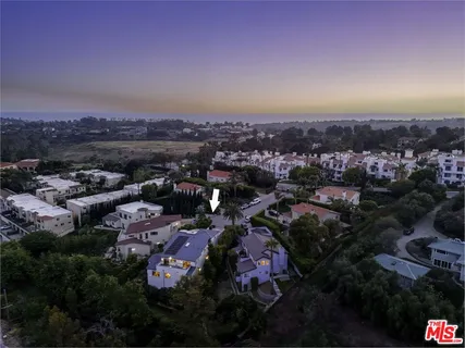 $3,298,000 | 28935 West Beach Lane, Malibu, CA 90265