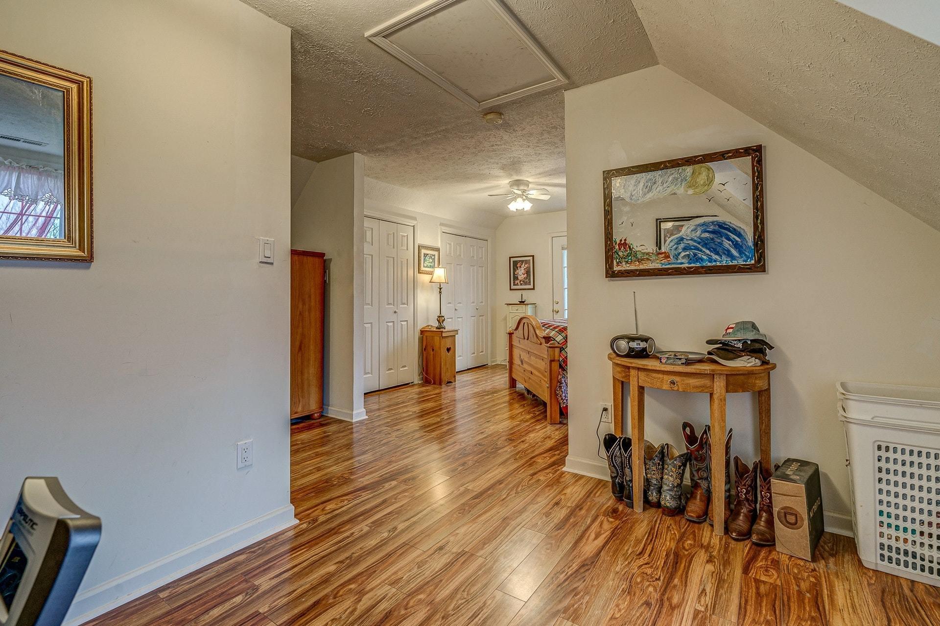 11356 Dickerson Mill Road Moneta, VA 24121 - Photo 33 of 61 032-337851-11356 Dickerson Mill Rd 032_8