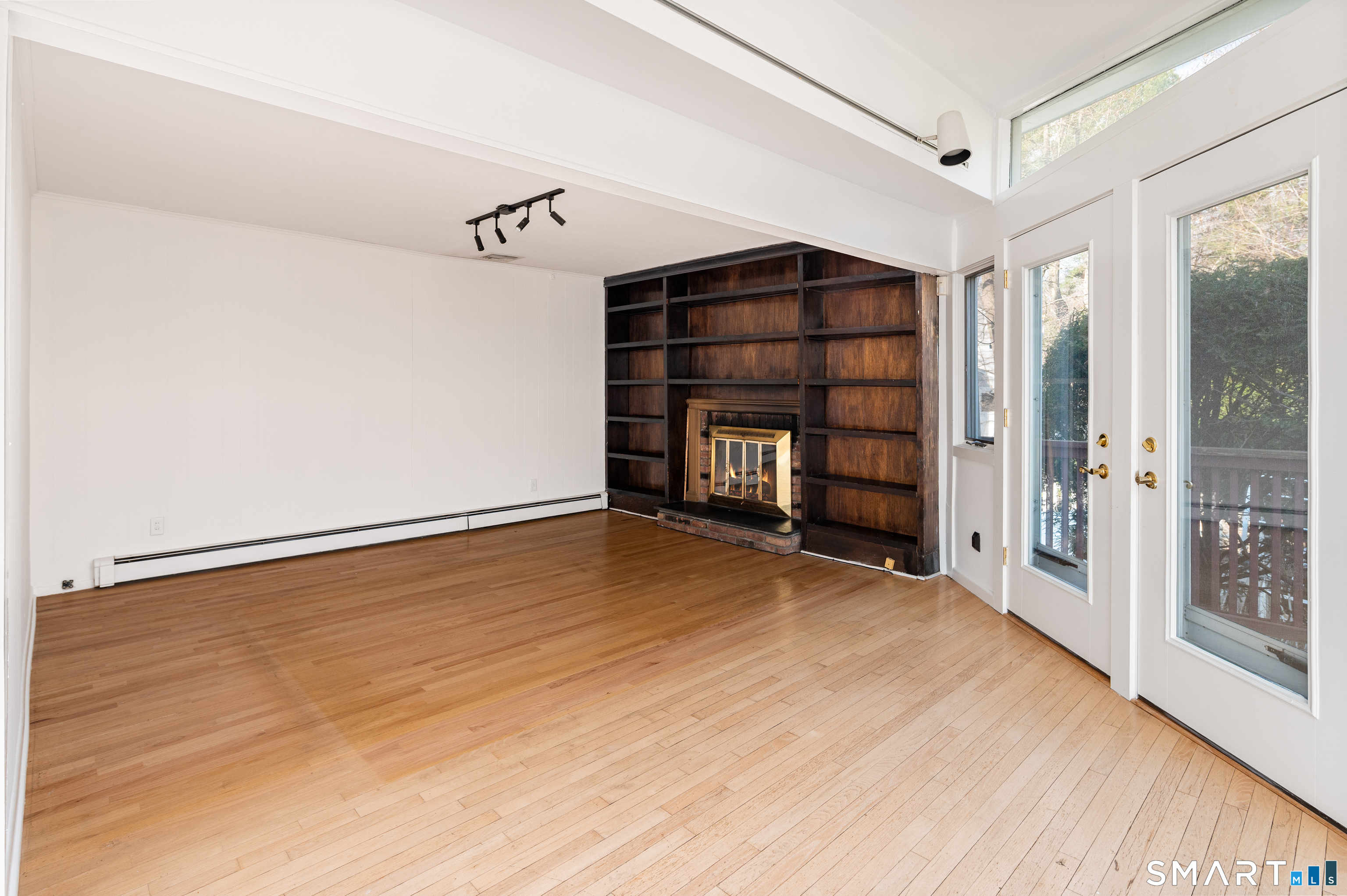 223 Red Fox Road Stamford, CT 06903 - Photo 15 of 35