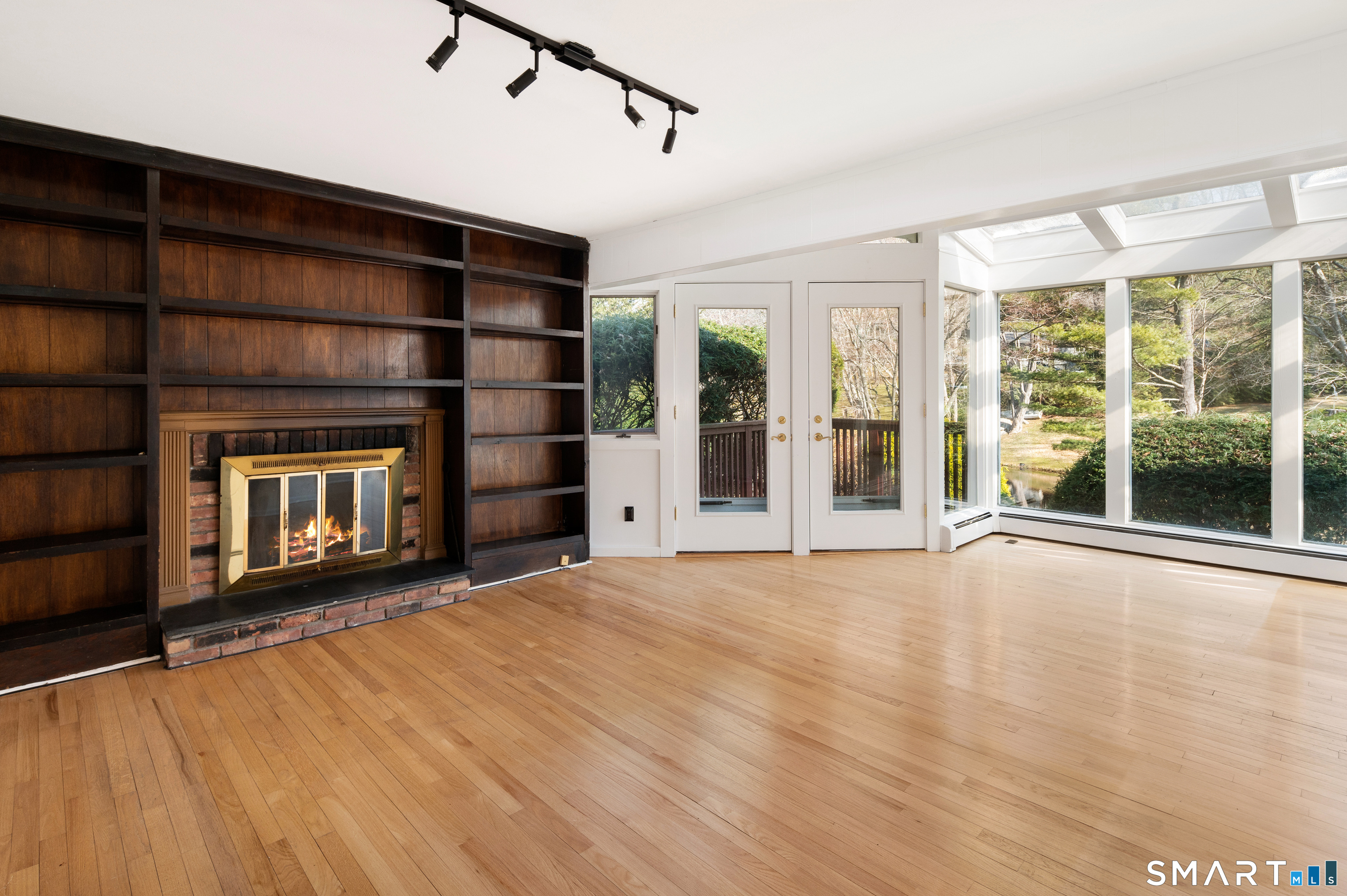 223 Red Fox Road Stamford, CT 06903 - Photo 16 of 35