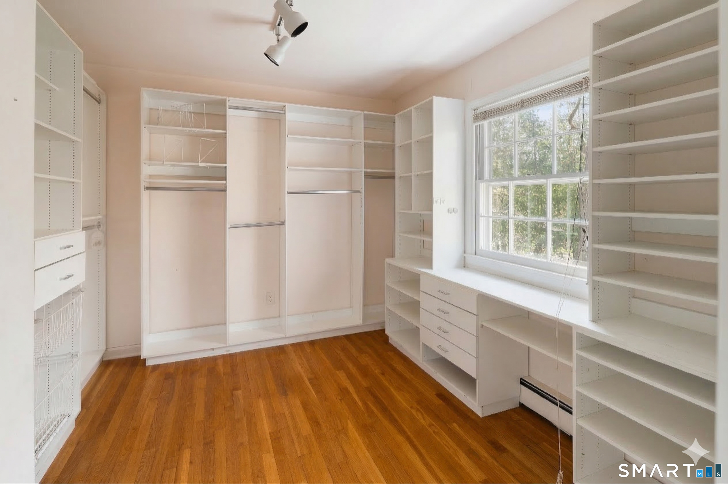 223 Red Fox Road Stamford, CT 06903 - Photo 20 of 35