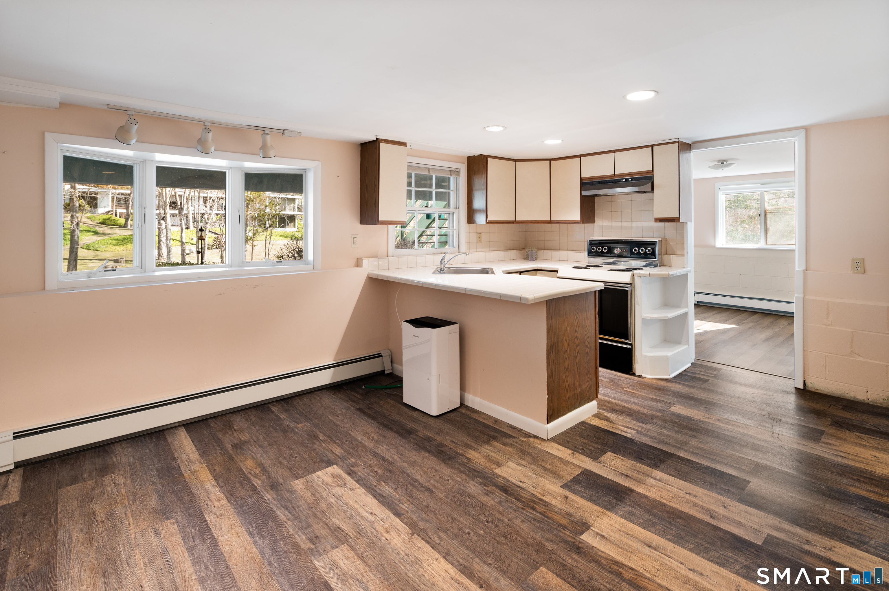 223 Red Fox Road Stamford, CT 06903 - Photo 24 of 35