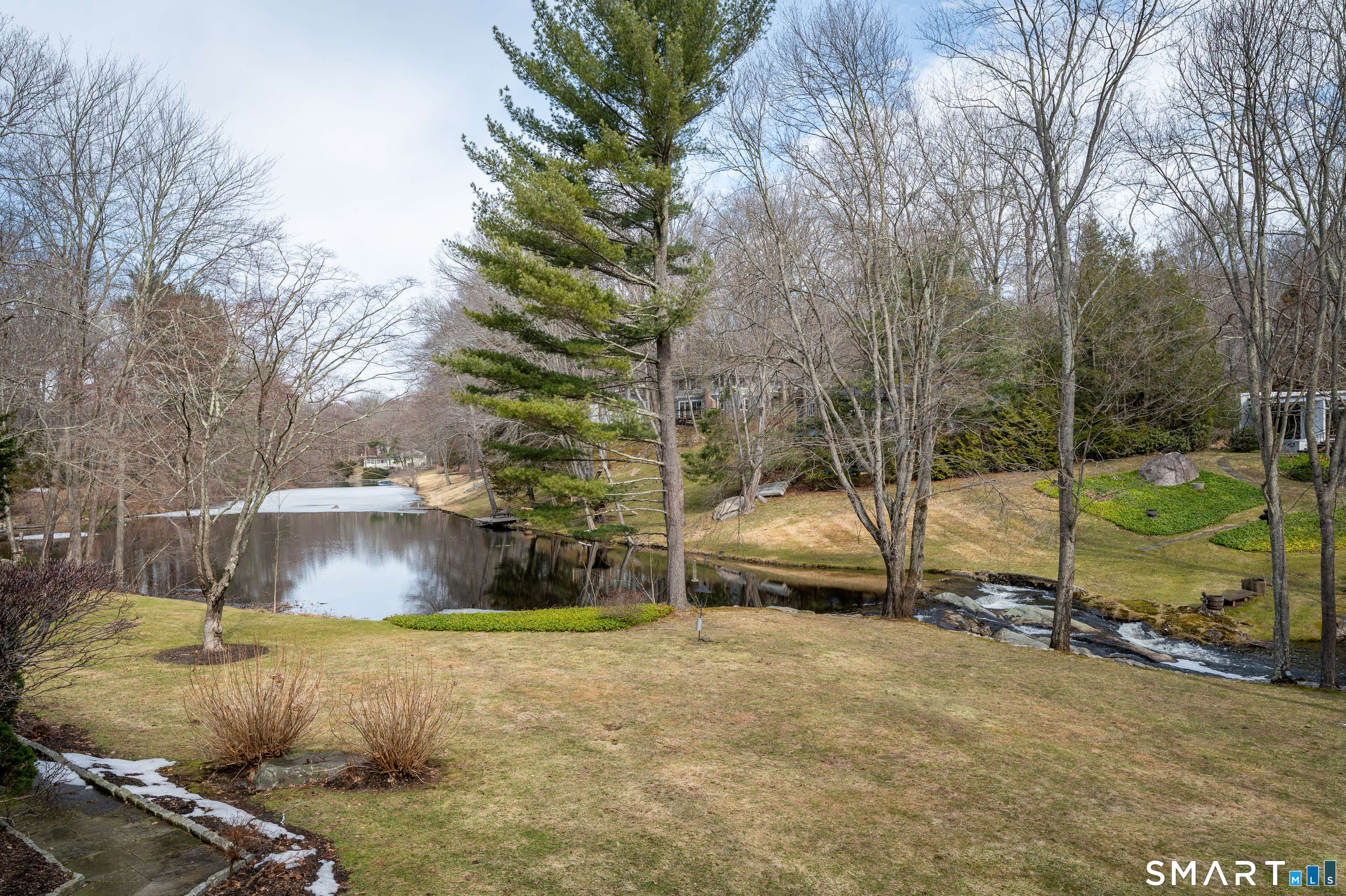 223 Red Fox Road Stamford, CT 06903 - Photo 26 of 35