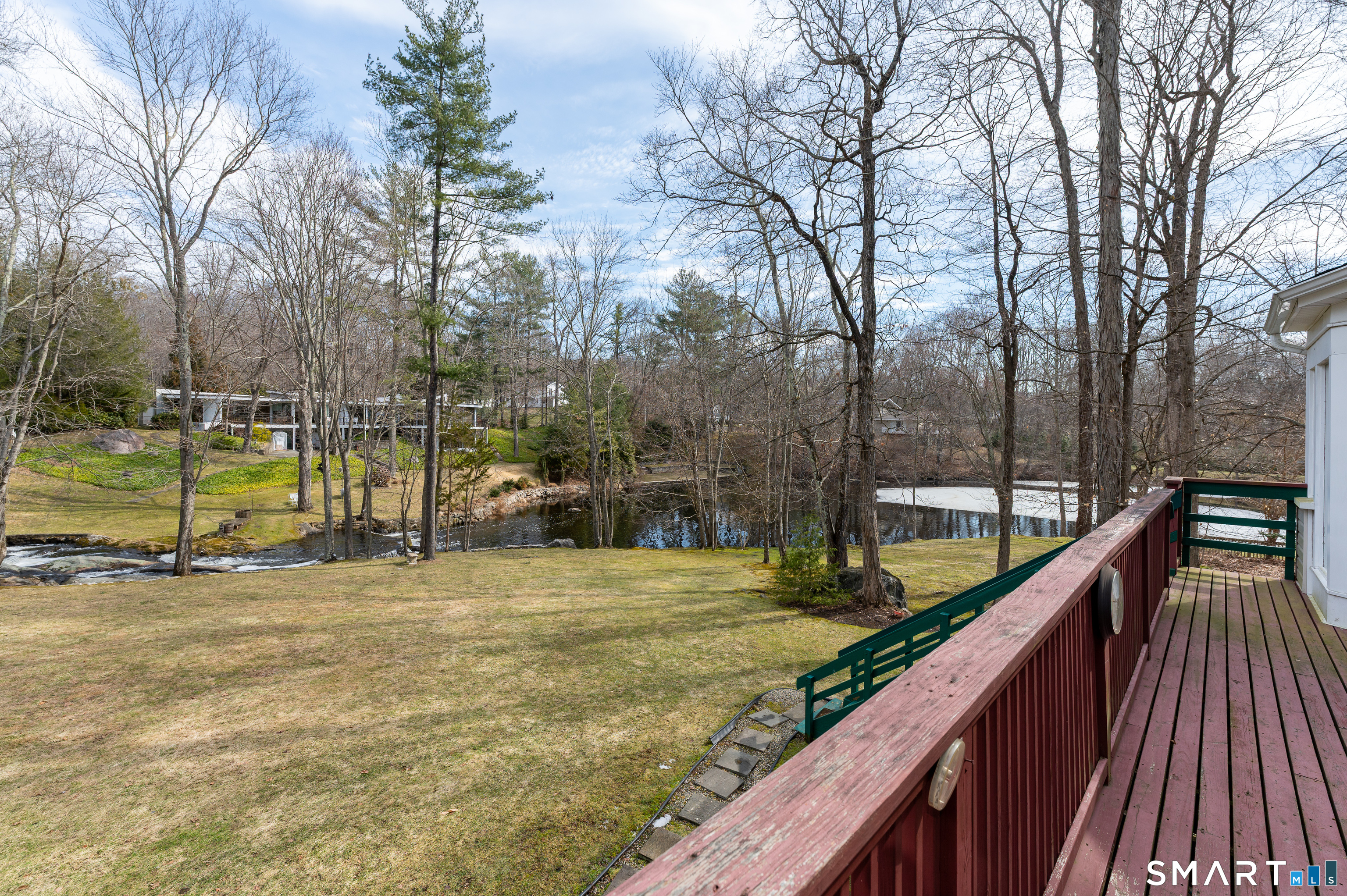 223 Red Fox Road Stamford, CT 06903 - Photo 27 of 35