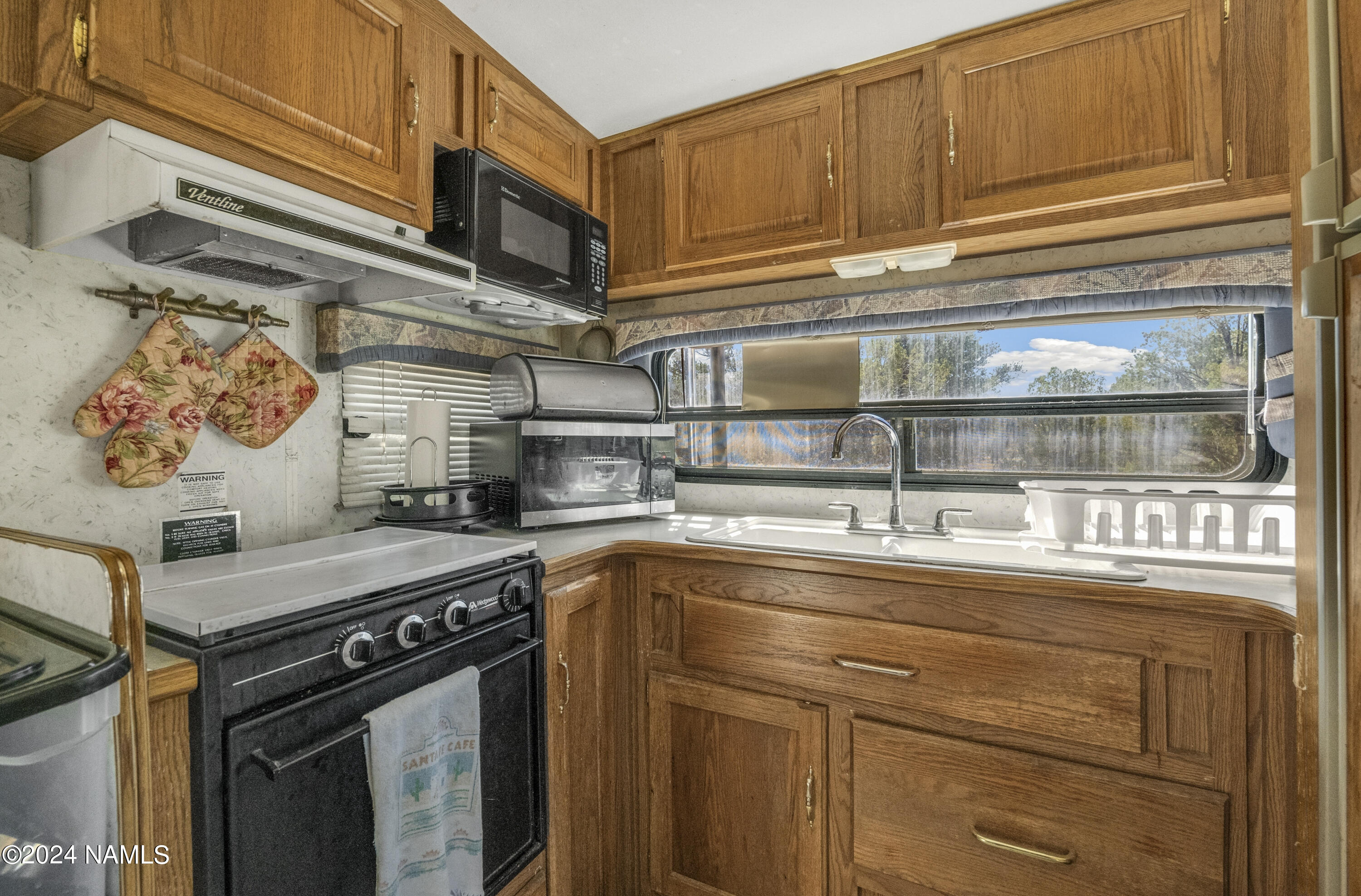 4750 Woodlands Ranch Road Williams, AZ 86046 - Photo 25 of 31 Kitchen Area
