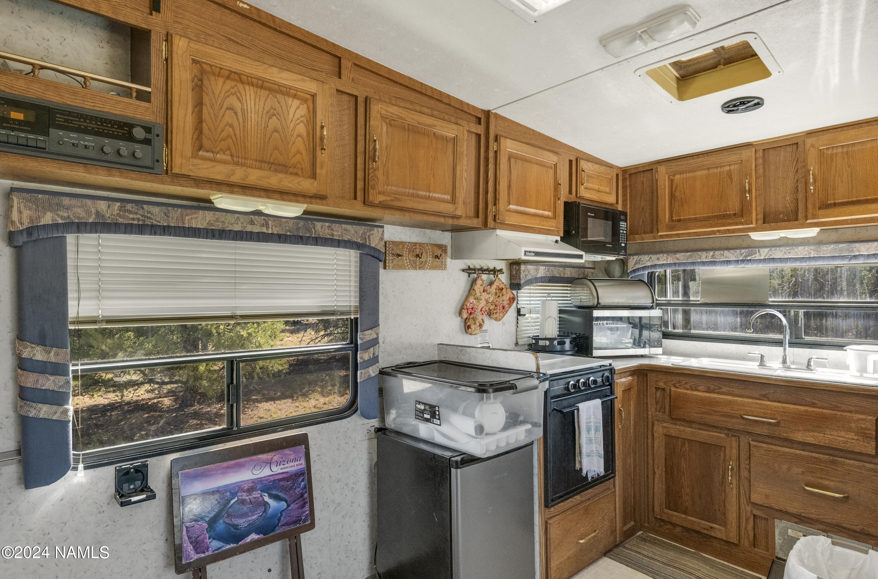 4750 Woodlands Ranch Road Williams, AZ 86046 - Photo 27 of 31 Kitchen Area