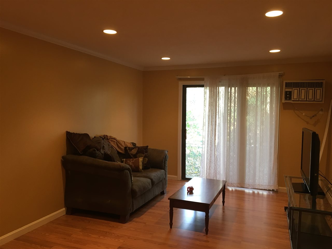 14 Strawberry Bank Road, Unit 10 Nashua, NH 03062 - Photo 4 of 15