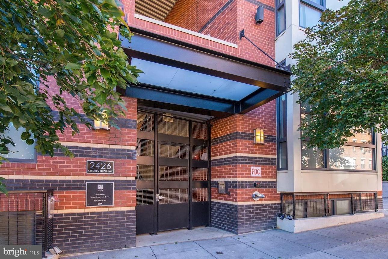 2426 Ontario Road Northwest, Unit 103 Washington, DC 20009 - Photo 2 of 33