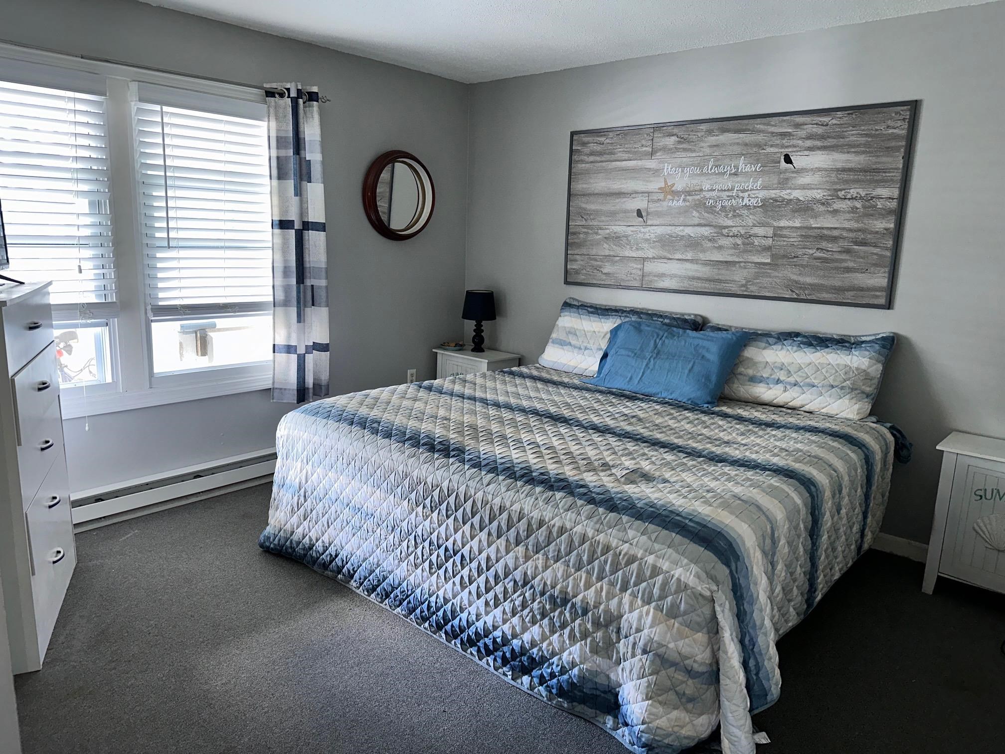 8 Duston Avenue, Unit 2 Hampton, NH 03842 - Photo 8 of 24