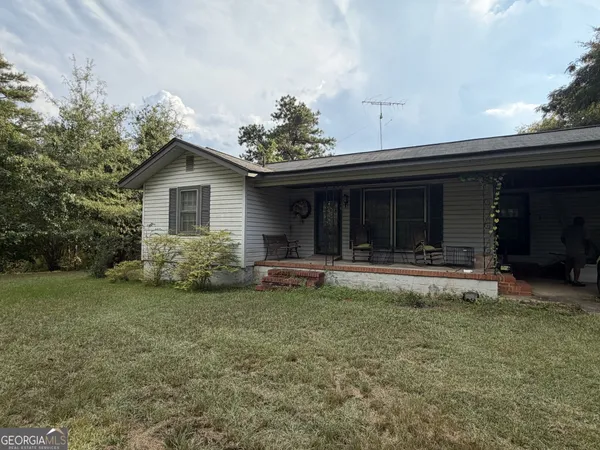 $240,000 | 401 Sparta Highway Northeast, Milledgeville, GA 31061