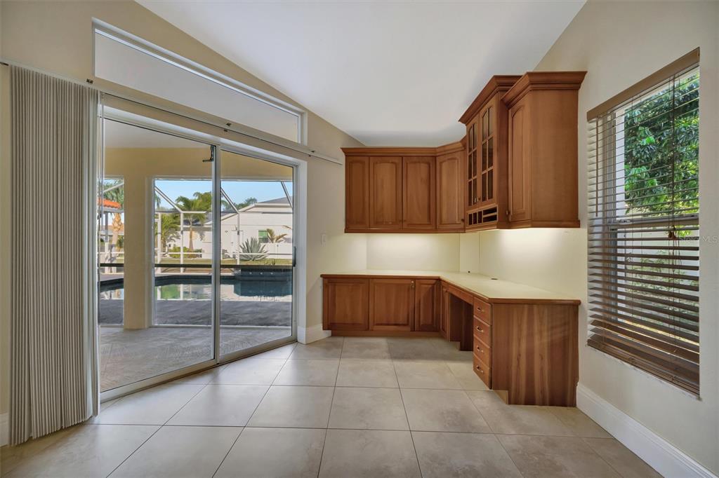 4851 Wood Pointe Way Sarasota, FL 34233 - Photo 21 of 31