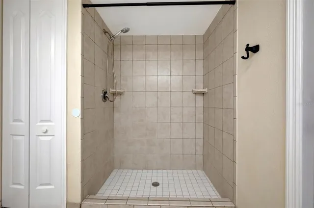 $3,895 | 4851 Wood Pointe Way, Sarasota, FL 34233