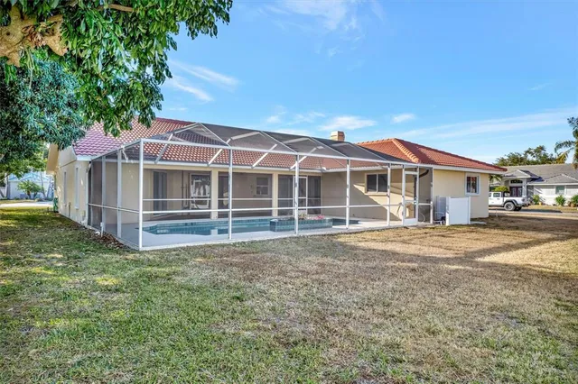 $3,895 | 4851 Wood Pointe Way, Sarasota, FL 34233