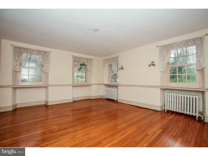 1152 Pugh Road Wayne, PA 19087 - Photo 4 of 25 Dining Room