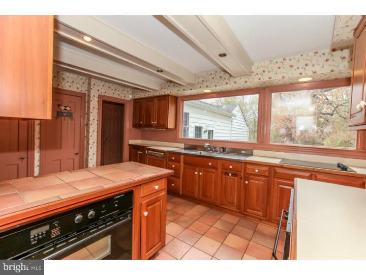 1152 Pugh Road Wayne, PA 19087 - Photo 7 of 25 Kitchen
