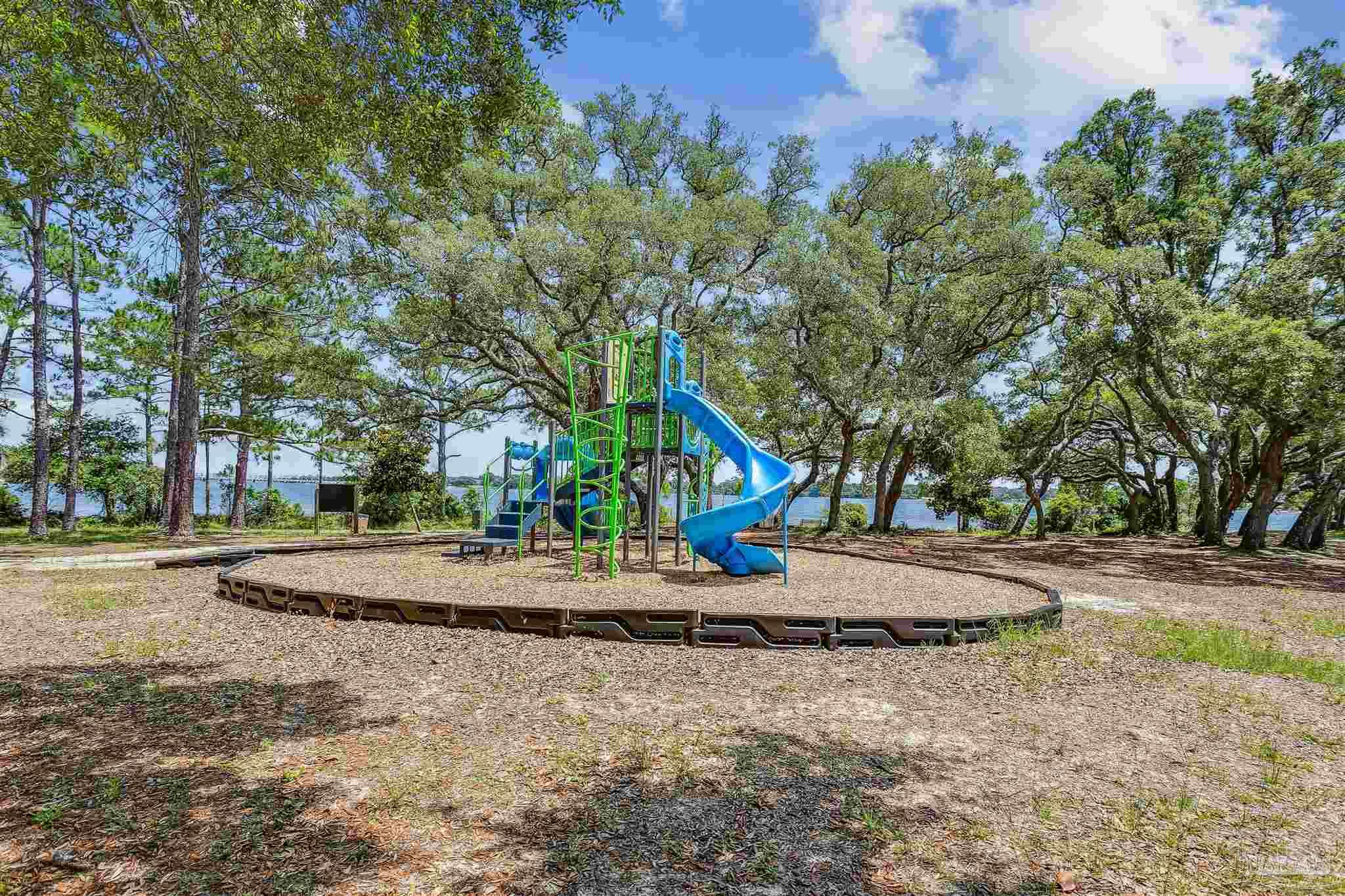 4 Cousineau Road Pensacola, FL 32507 - Photo 28 of 39 Gallery Image 28