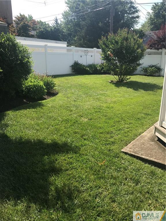 81 Walling Terrace Keyport, NJ 07735 - Photo 12 of 15 Gallery Image 12