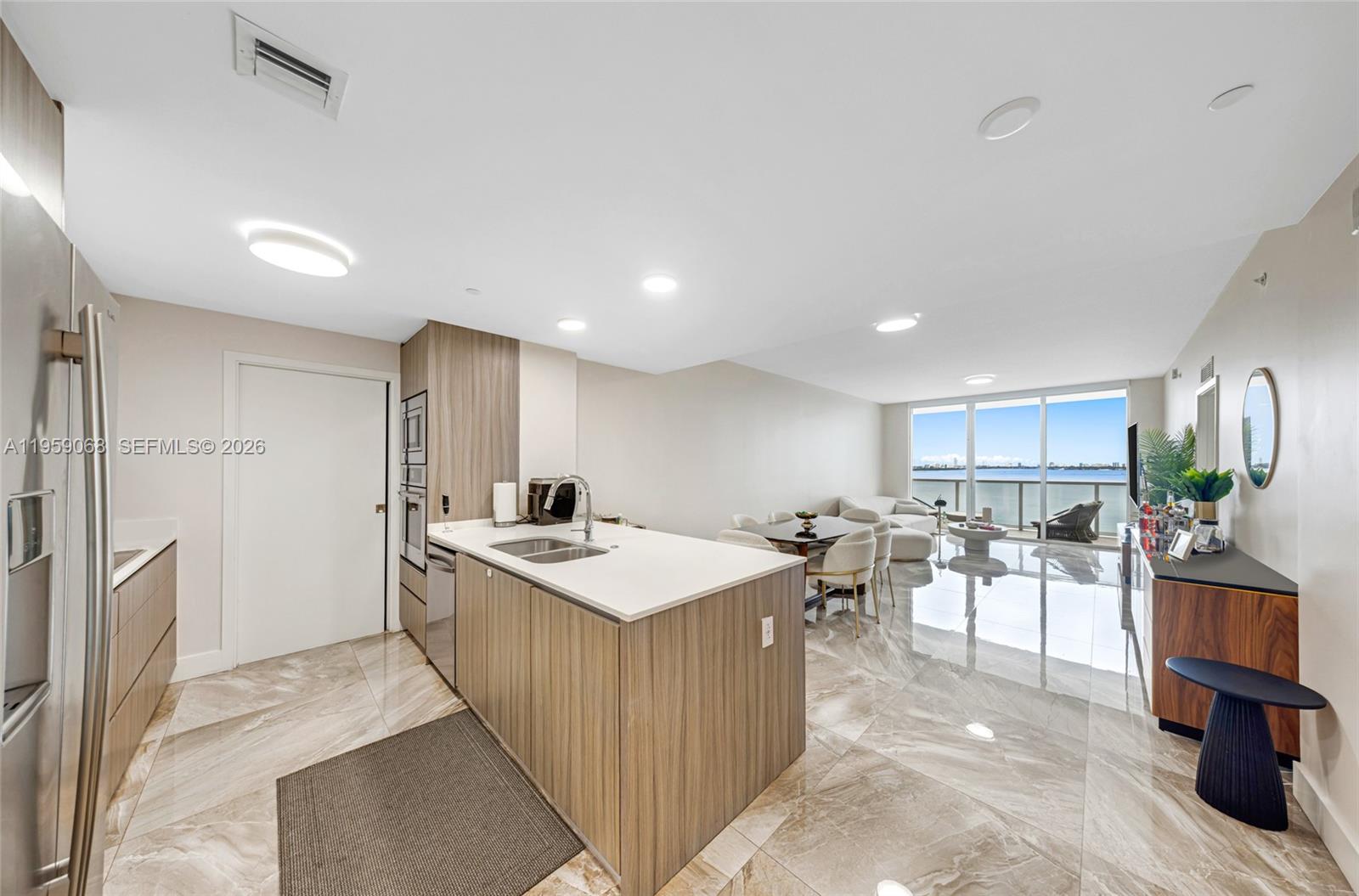 600 Northeast 27th Street, Unit 1004 Miami, FL 33137 - Photo 13 of 60