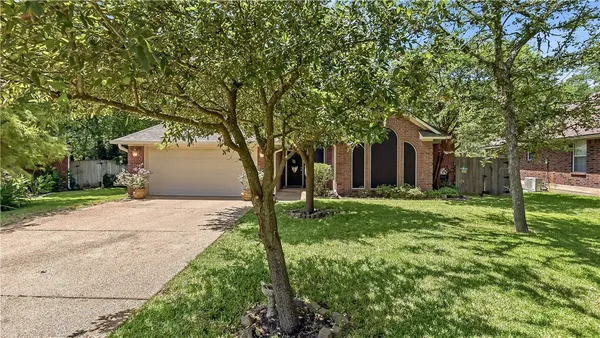 $319,000 | 1703 White Stone Drive, Bryan, TX 77807