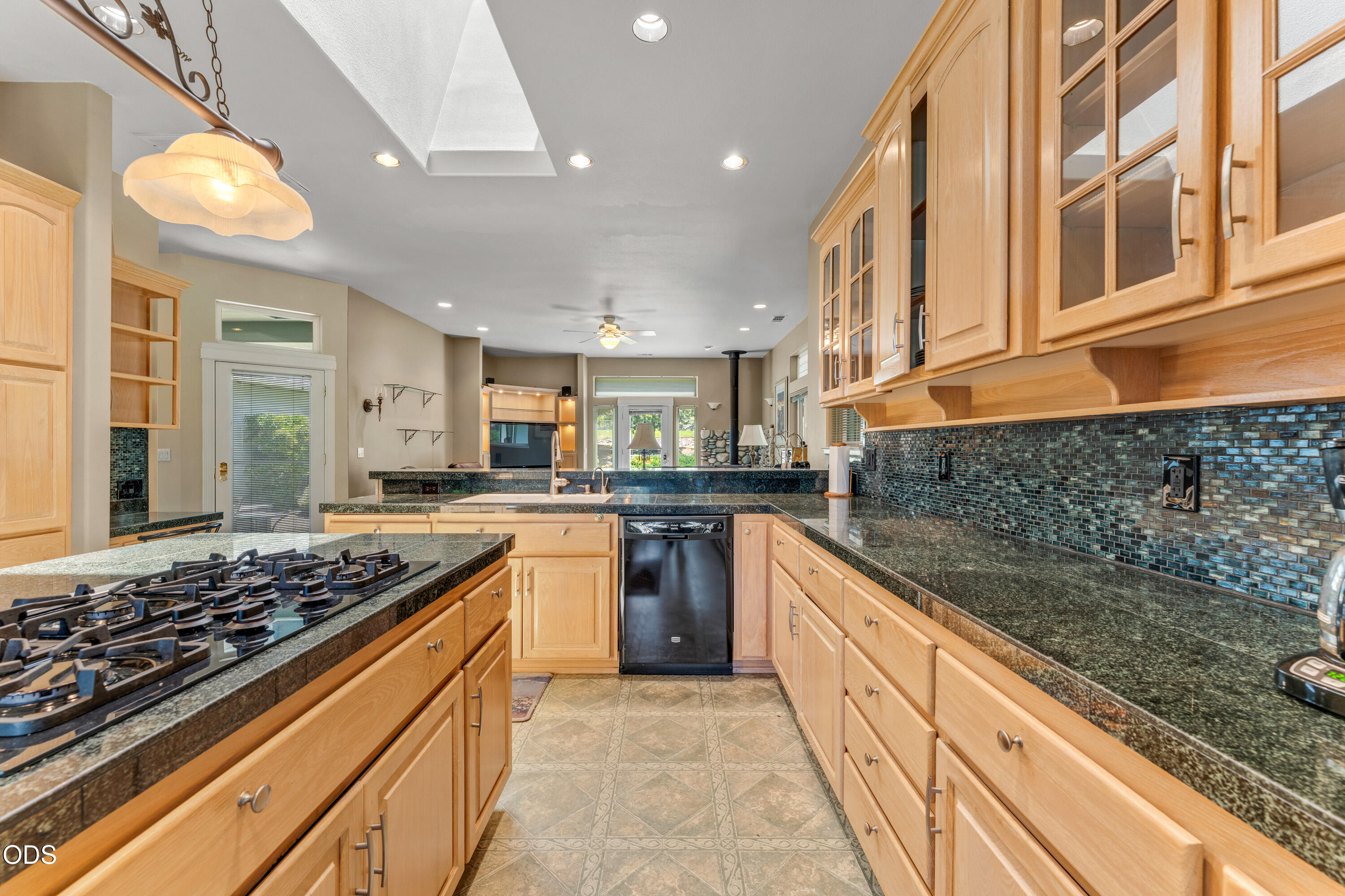 155 Kingsgate Way Grants Pass, OR 97527 - Photo 20 of 53