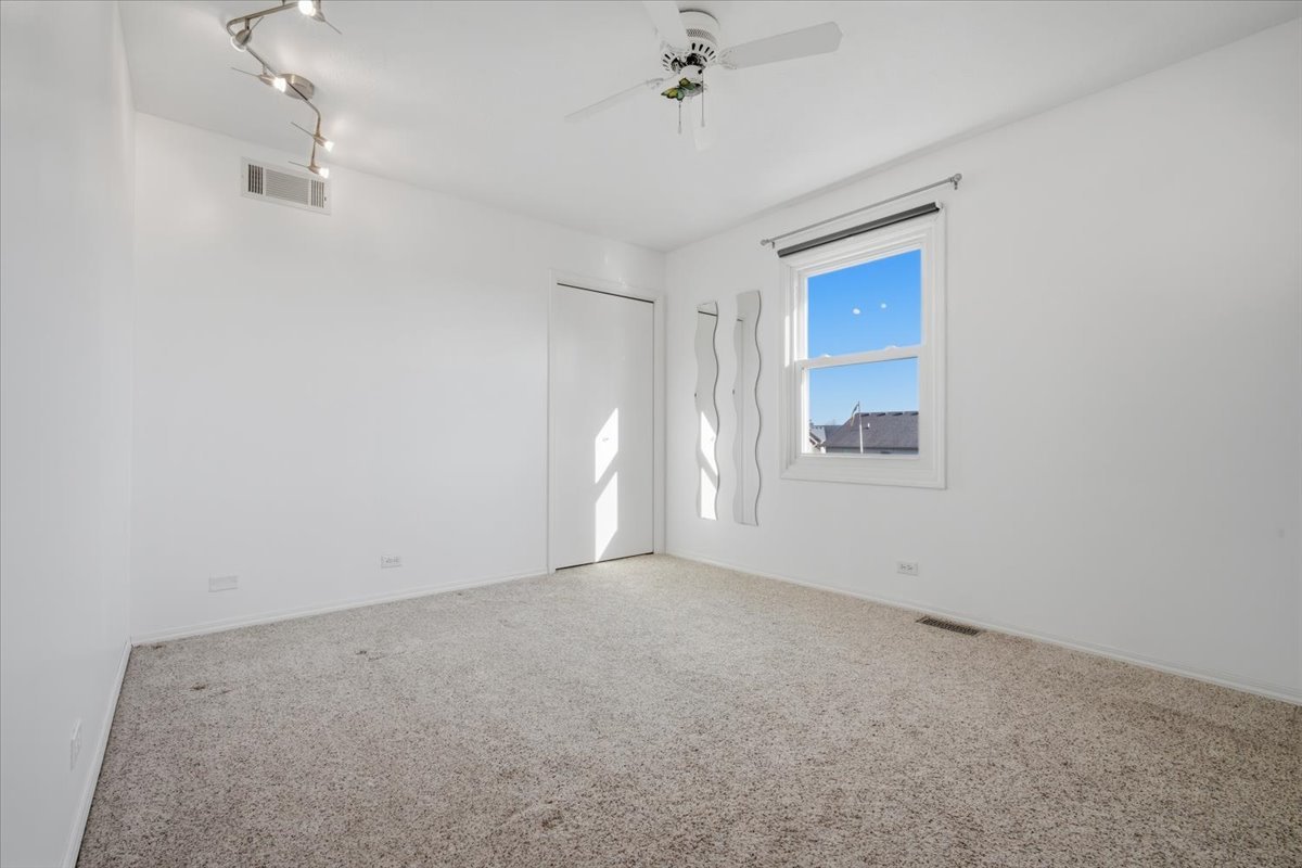 811 Phaeton Place Normal, IL 61761 - Photo 22 of 37