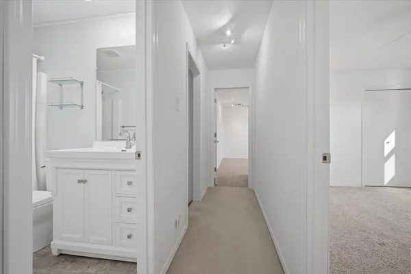 $299,900 | 811 Phaeton Place, Normal, IL 61761