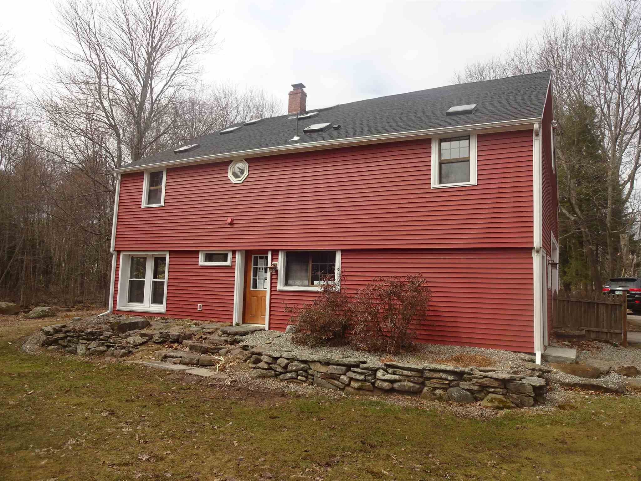 473 Pattee Hill Road Goffstown, NH 03045 - Photo 2 of 22 Gallery Image 2