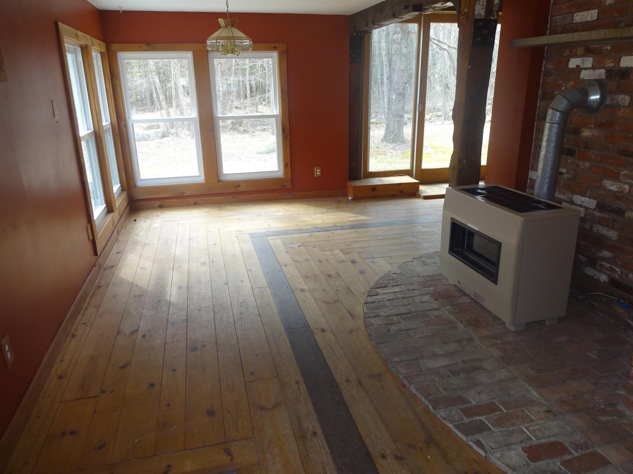473 Pattee Hill Road Goffstown, NH 03045 - Photo 7 of 22 Gallery Image 7
