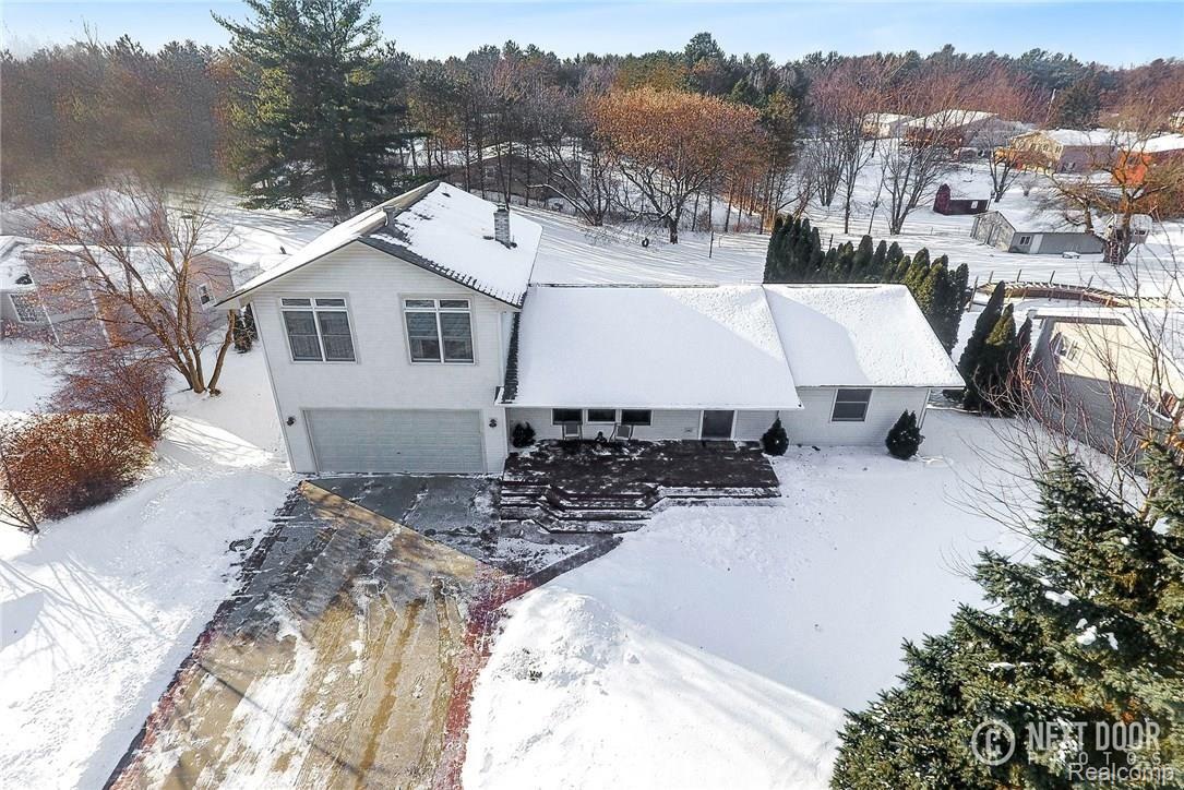768 Hemingway Road Lake Orion, MI 48362 - Photo 47 of 53 Photo-Jan-05,-2-52-33-PM.jpg