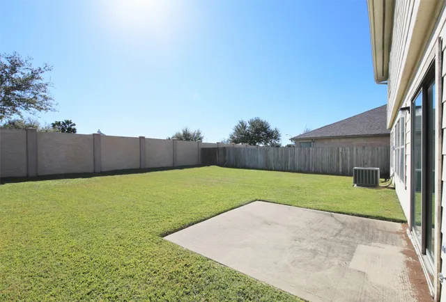 $2,100 | 9618 Ravens Nest Court, Houston, TX 77083