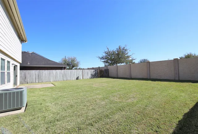 $2,100 | 9618 Ravens Nest Court, Houston, TX 77083